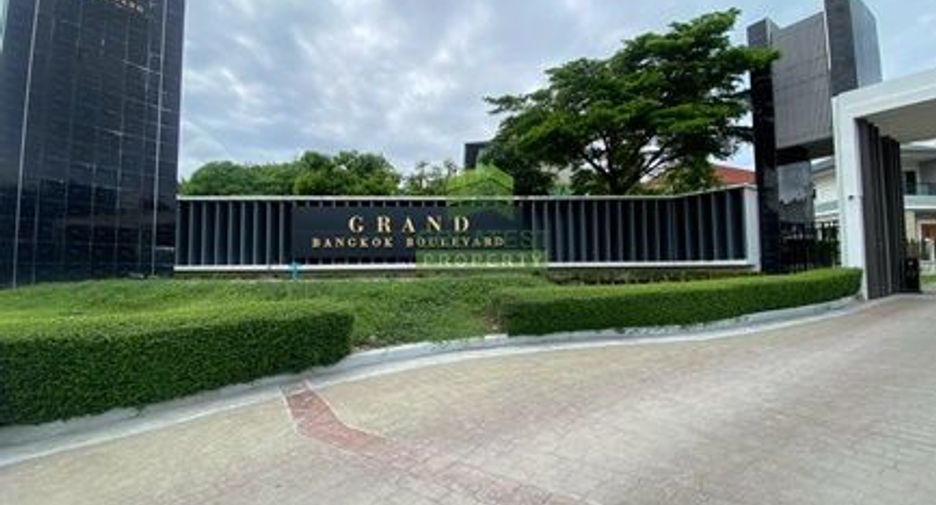 Haus zum Kauf mit 6 Zimmer in Lat Krabang, Bangkok
