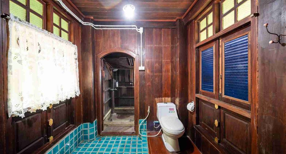 Casa en venta de 5 habitaciones en San Sai, Chiang Mai
