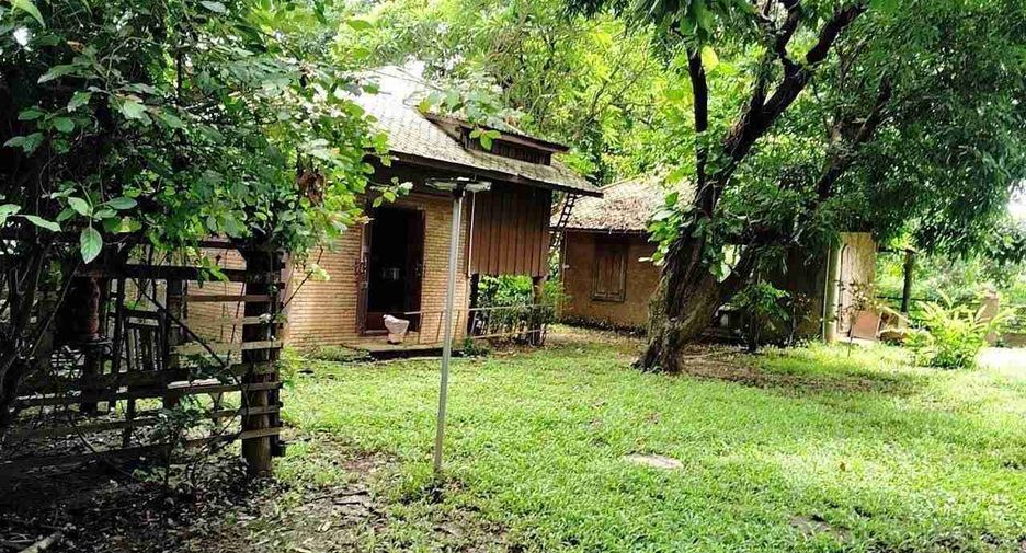Casa en venta de 5 habitaciones en San Sai, Chiang Mai