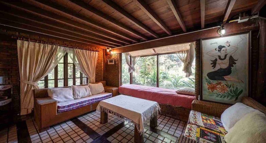 Casa en venta de 5 habitaciones en San Sai, Chiang Mai