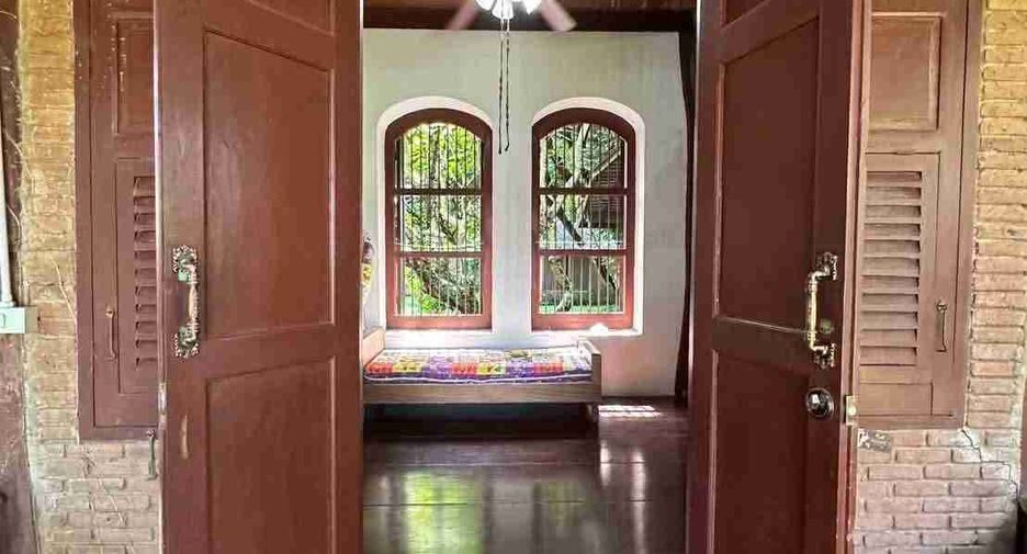 Casa en venta de 5 habitaciones en San Sai, Chiang Mai