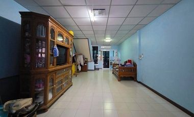 À vendre 2 chambres maison de ville à Bang Bua Thong, Nonthaburi