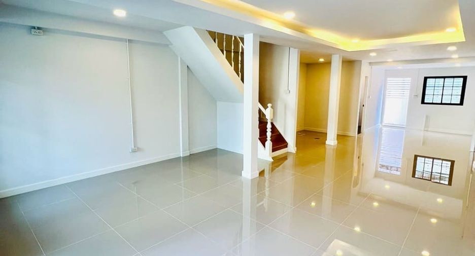 For sale 2 bedrooms townhouse in Bueng Kum, Bangkok