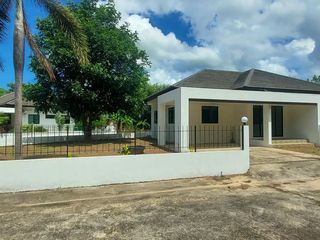 For sale 2 bedrooms house in Mueang Rayong, Rayong