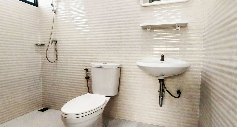 For sale 2 bedrooms house in Mueang Rayong, Rayong