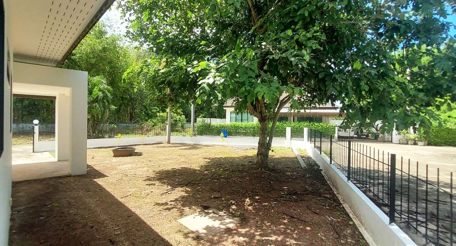 For sale 2 bedrooms house in Mueang Rayong, Rayong