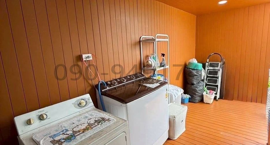 For rent 4 bedrooms house in Lam Luk Ka, Pathum Thani
