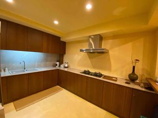 For sale and for rent 3 bedrooms townhouse in Yan Nawa, Bangkok