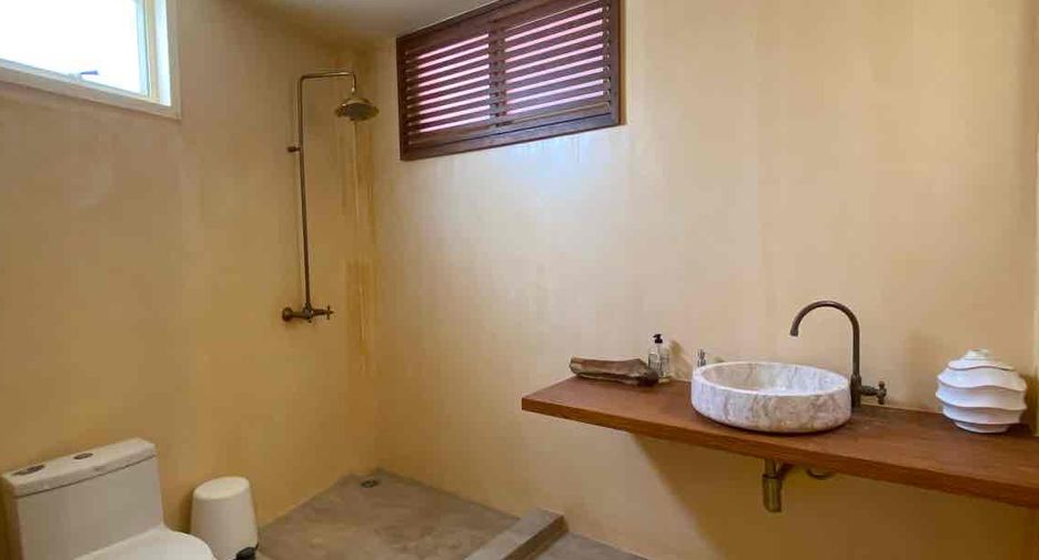 For sale and for rent 3 bedrooms townhouse in Yan Nawa, Bangkok