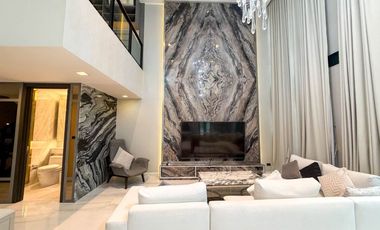 Casa en alquiler de 4 habitaciones en Watthana, Bangkok