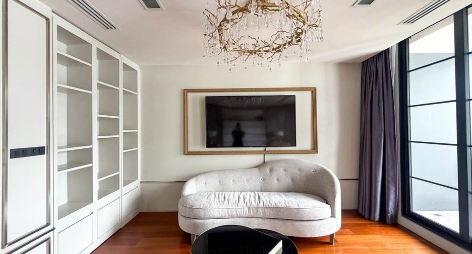 Casa en alquiler de 4 habitaciones en Watthana, Bangkok