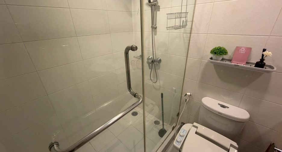 For rent 3 ベッドルーム condo in Khlong Toei, Bangkok