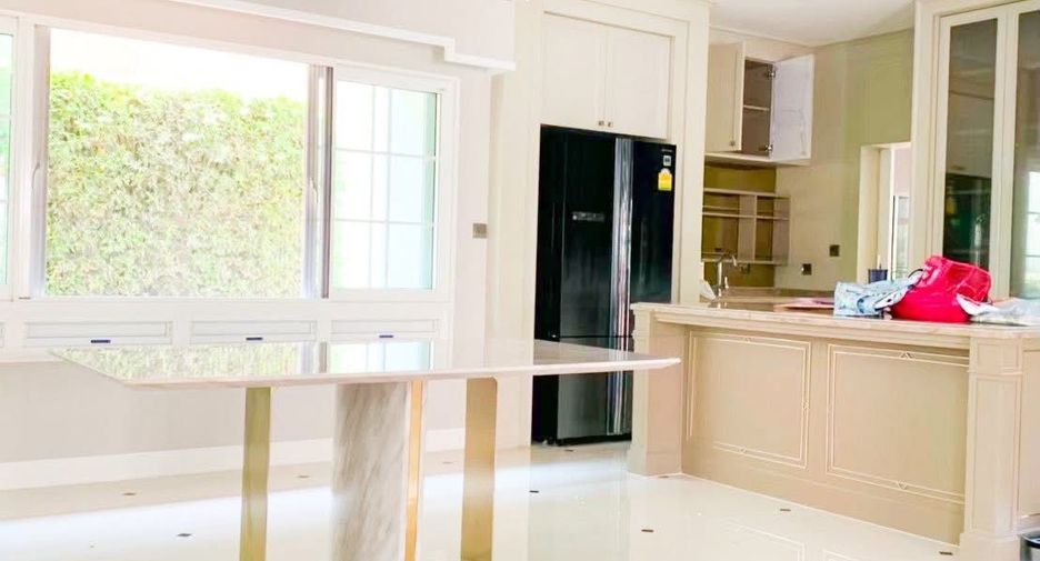 For sale 4 bedrooms house in Bang Phli, Samut Prakan