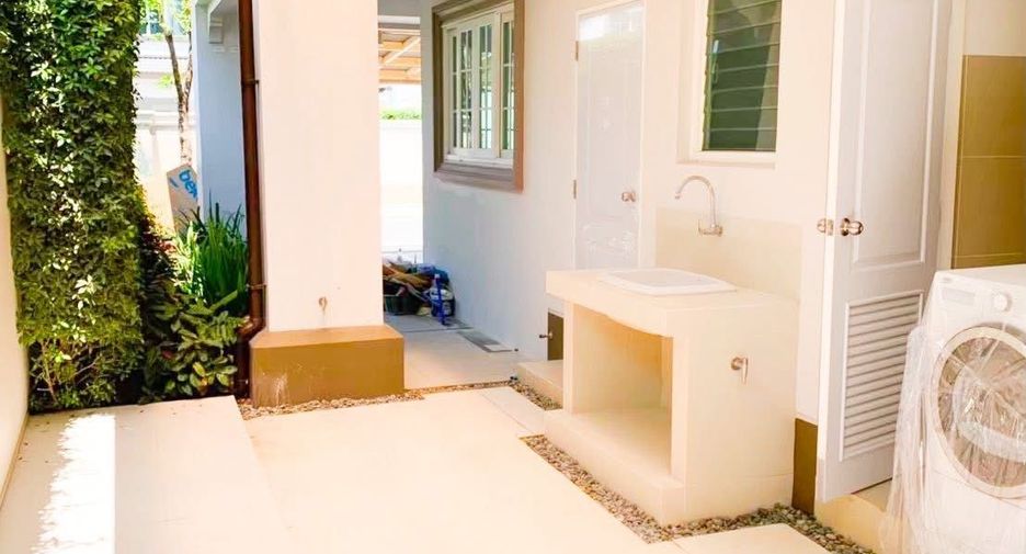 For sale 4 bedrooms house in Bang Phli, Samut Prakan