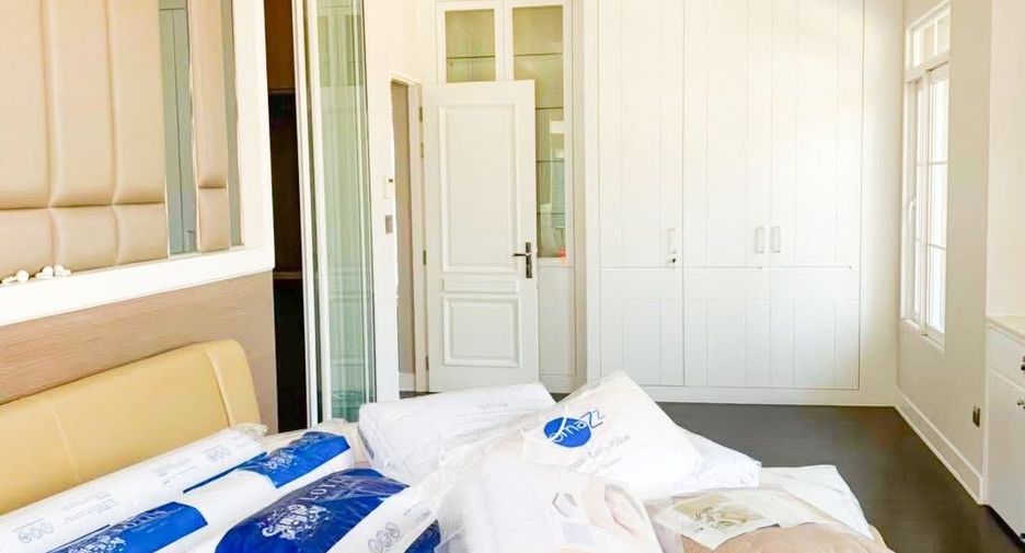 For sale 4 bedrooms house in Bang Phli, Samut Prakan