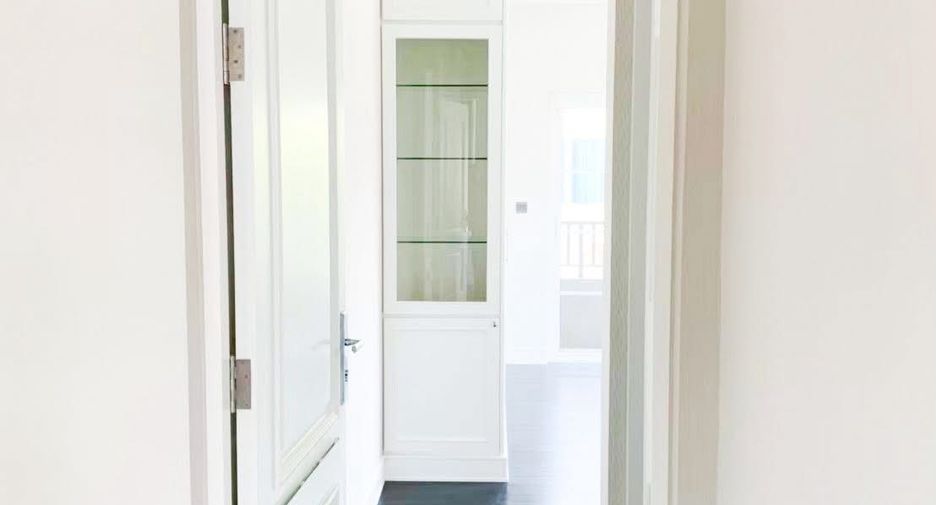 For sale 4 bedrooms house in Bang Phli, Samut Prakan