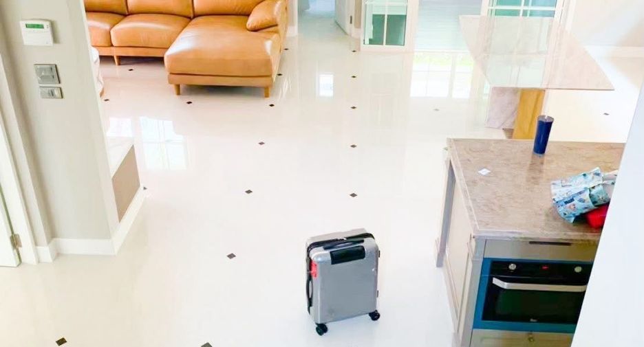 For sale 4 bedrooms house in Bang Phli, Samut Prakan
