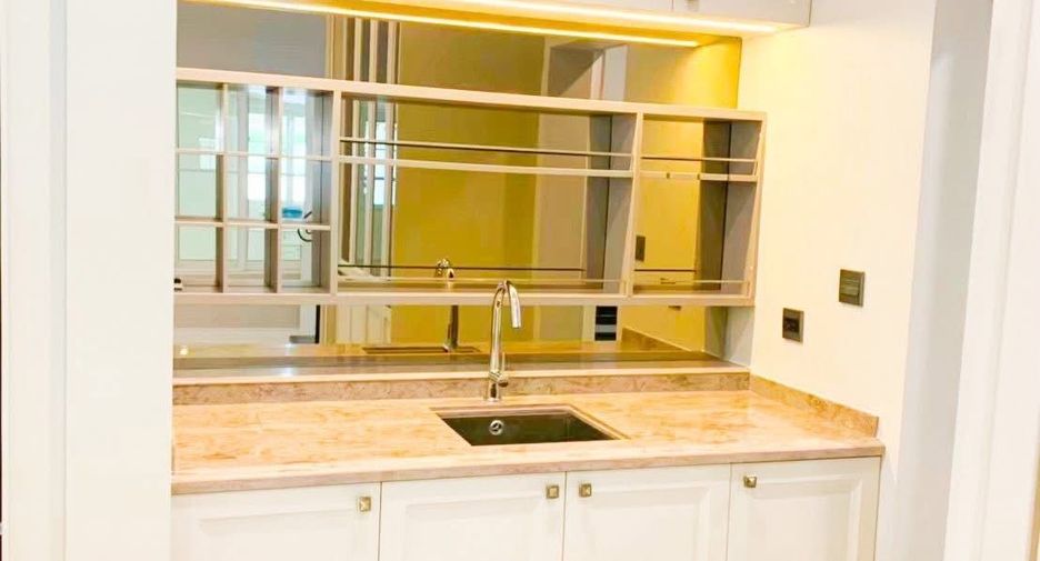For sale 4 bedrooms house in Bang Phli, Samut Prakan