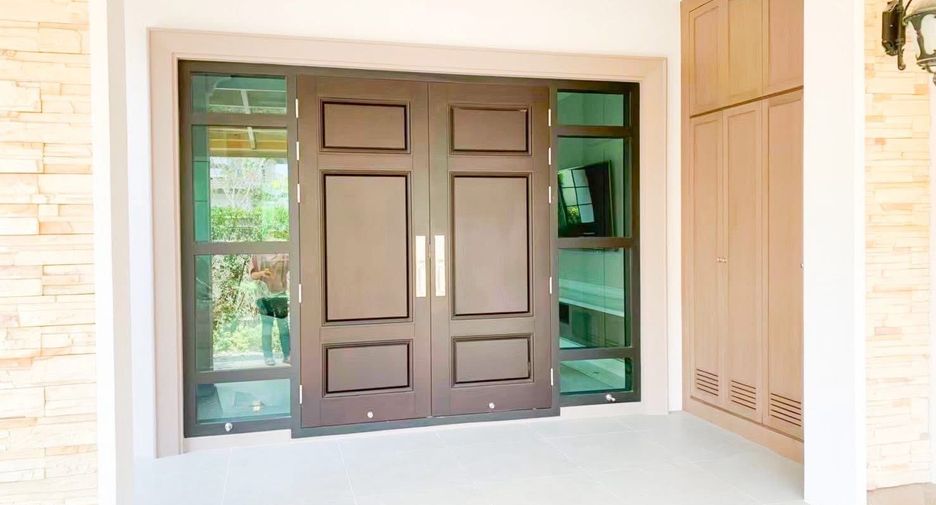 For sale 4 bedrooms house in Bang Phli, Samut Prakan