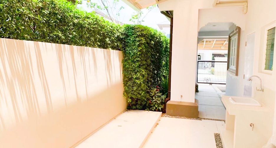 For sale 4 bedrooms house in Bang Phli, Samut Prakan