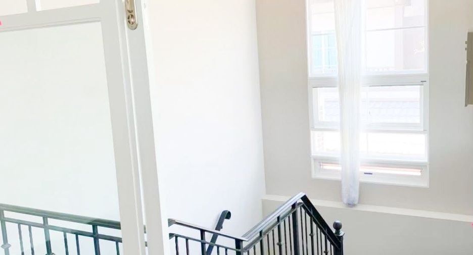 For sale 4 bedrooms house in Bang Phli, Samut Prakan