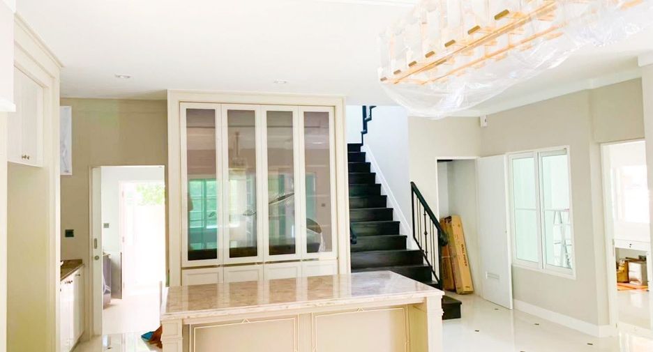 For sale 4 bedrooms house in Bang Phli, Samut Prakan