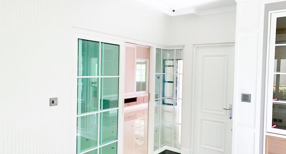 For sale 4 bedrooms house in Bang Phli, Samut Prakan