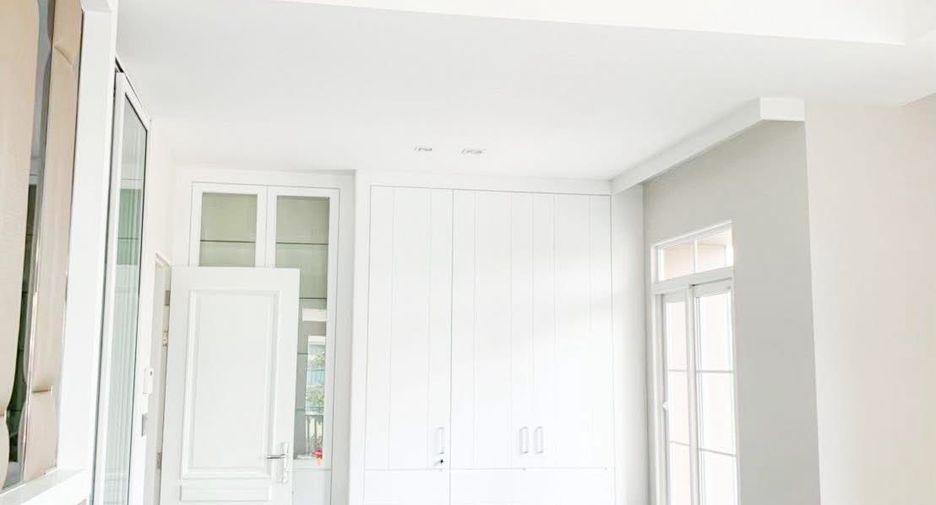 For sale 4 bedrooms house in Bang Phli, Samut Prakan