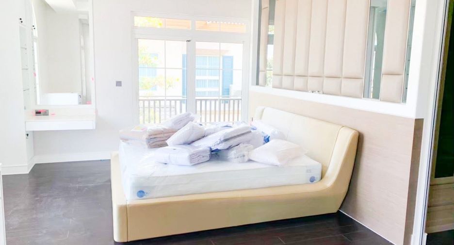 For sale 4 bedrooms house in Bang Phli, Samut Prakan