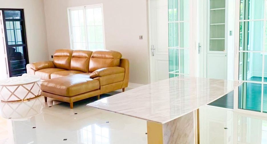 For sale 4 bedrooms house in Bang Phli, Samut Prakan