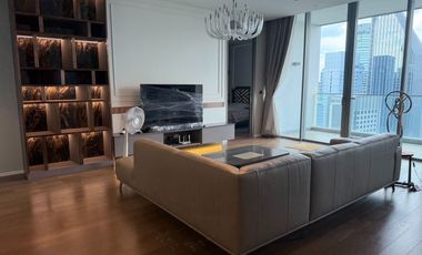 Condo en alquiler de 3 habitaciones 