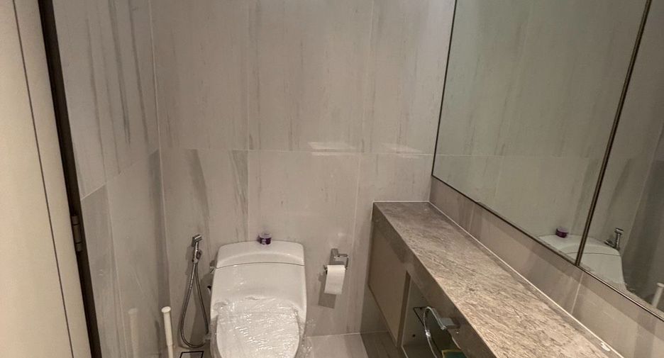 Wohnung zur Miete mit 3 Zimmer in Khlong Toei, Bangkok