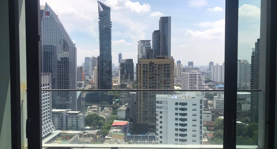 Wohnung zur Miete mit 3 Zimmer in Khlong Toei, Bangkok