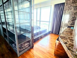 Wohnung zur Miete und zum Kauf mit 3 Zimmer in Yan Nawa, Bangkok