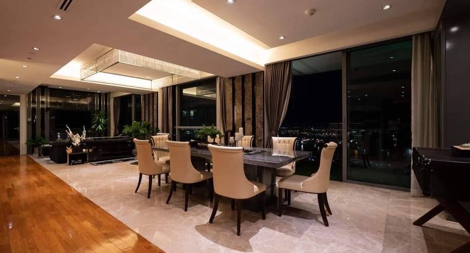 Wohnung zur Miete und zum Kauf mit 3 Zimmer in Yan Nawa, Bangkok