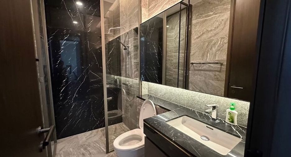 For rent 3 ベッドルーム condo in Khlong Toei, Bangkok