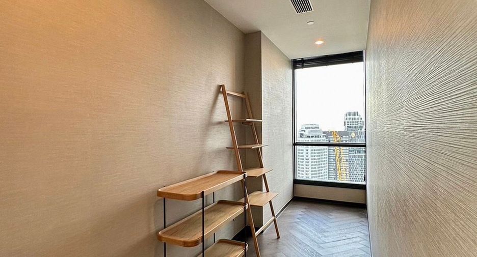 For rent 3 ベッドルーム condo in Khlong Toei, Bangkok