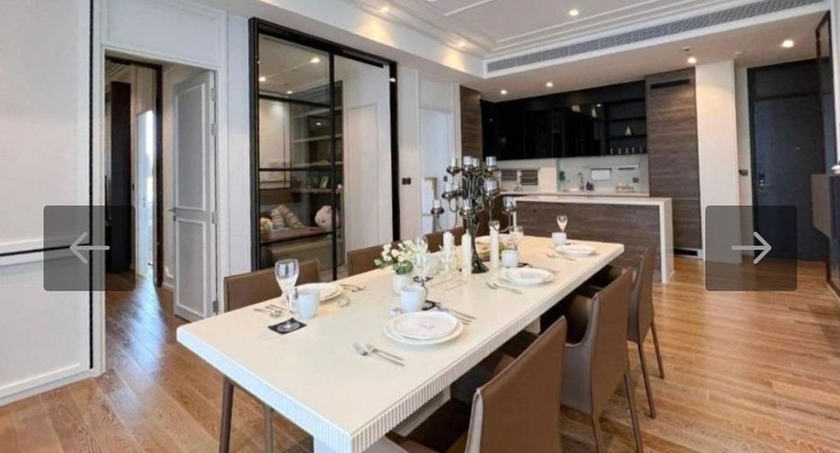 For rent 3 bedrooms condo in Pathum Wan, Bangkok