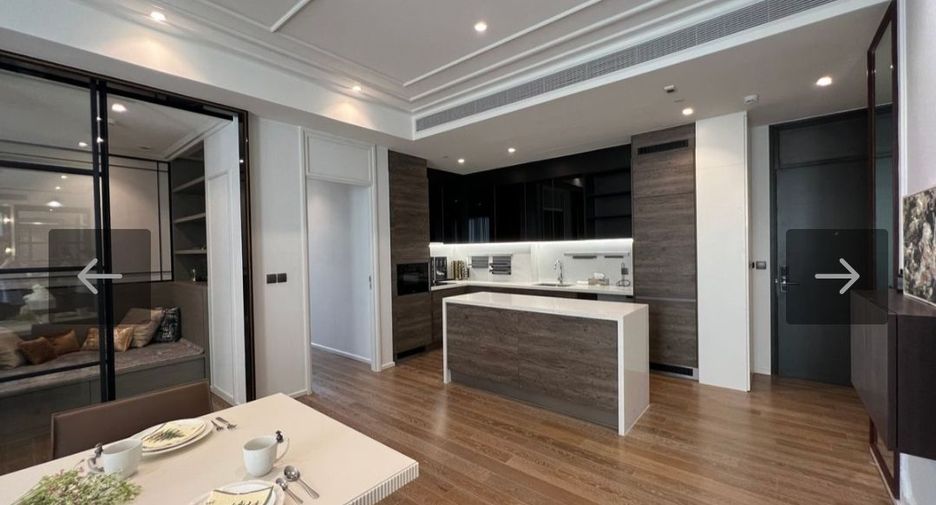 For rent 3 bedrooms condo in Pathum Wan, Bangkok