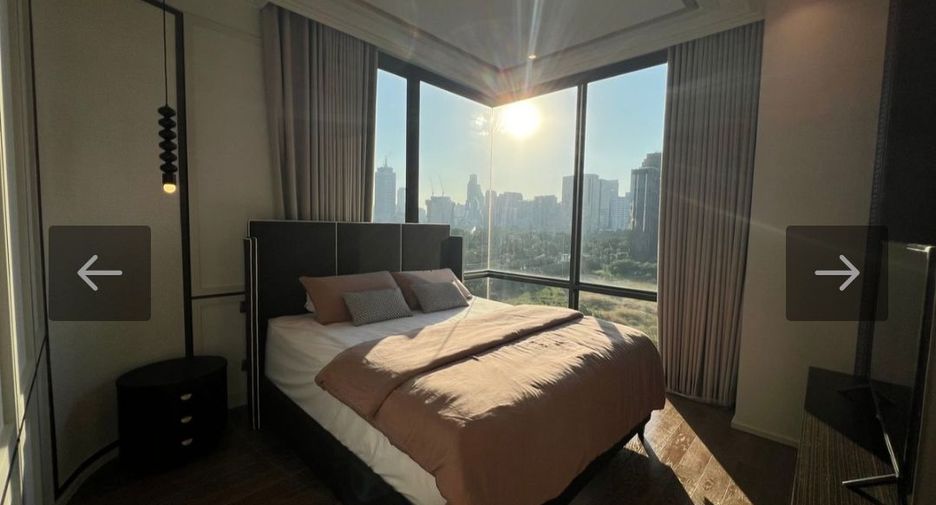 For rent 3 bedrooms condo in Pathum Wan, Bangkok