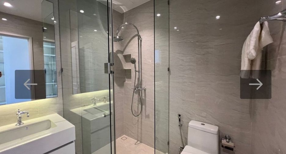 For rent 3 bedrooms condo in Pathum Wan, Bangkok
