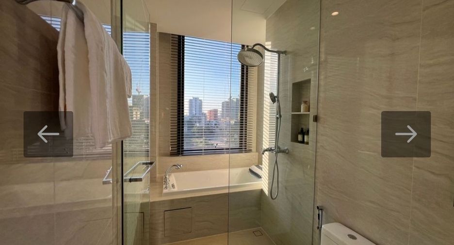 For rent 3 bedrooms condo in Pathum Wan, Bangkok