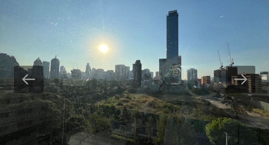 For rent 3 bedrooms condo in Pathum Wan, Bangkok