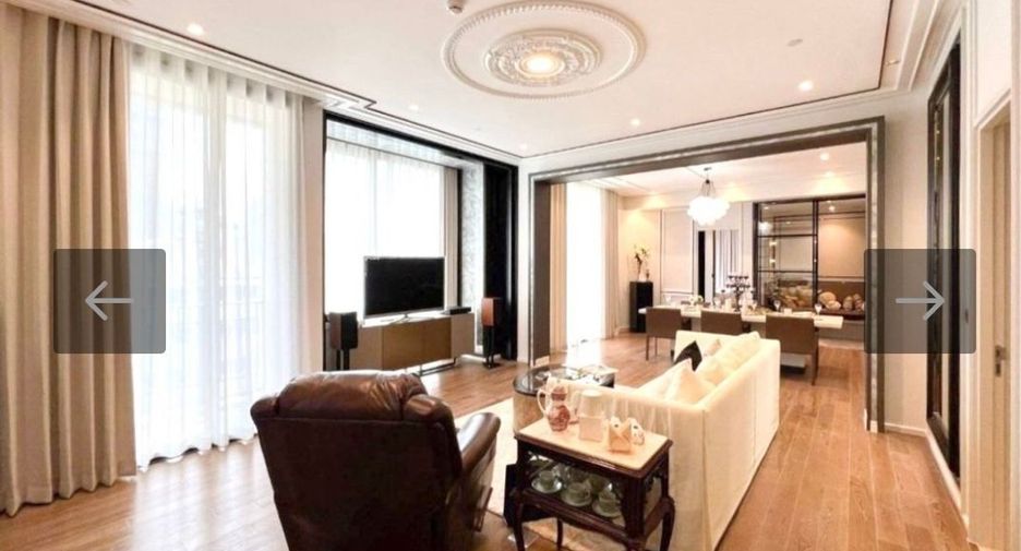 For rent 3 bedrooms condo in Pathum Wan, Bangkok