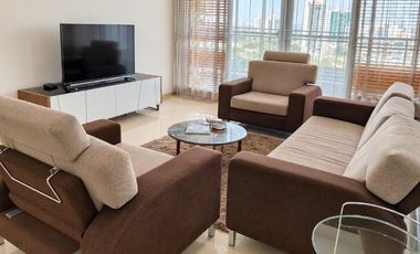 For rent 3 bedrooms condo in Khlong Toei, Bangkok