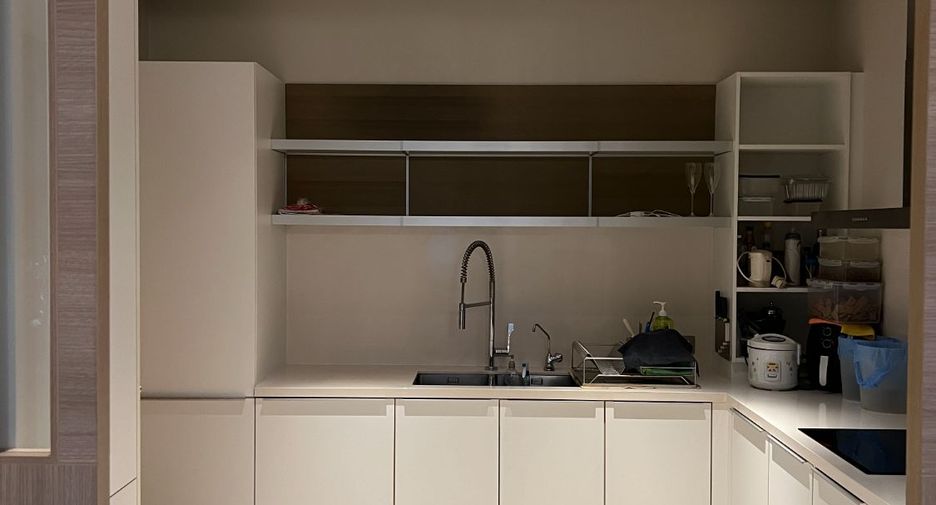 Аренда и продажа 3 спальни кондо в Патхум Щан, Бангкок