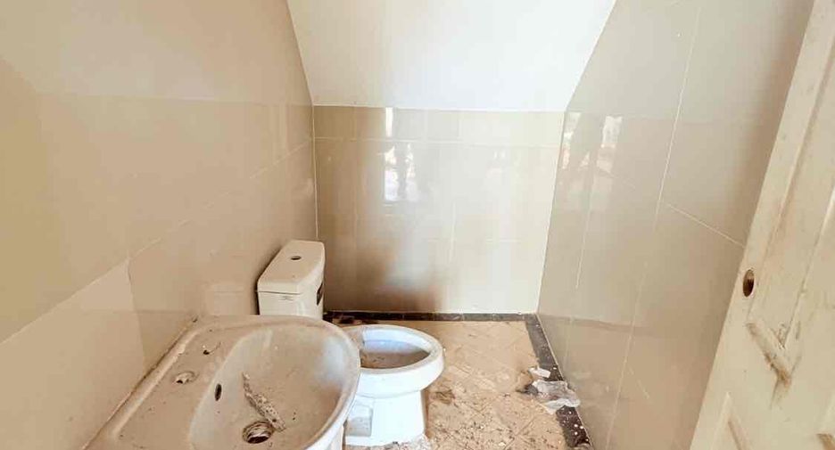 À vendre 4 chambres local commercial à Mueang Udon Thani, Udon Thani