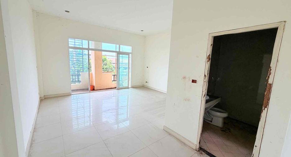 À vendre 4 chambres local commercial à Mueang Udon Thani, Udon Thani