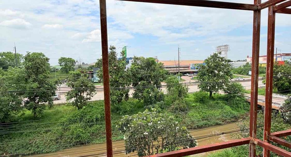 À vendre 4 chambres local commercial à Mueang Udon Thani, Udon Thani