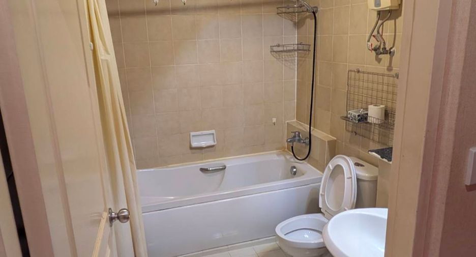 Wohnung zur Miete mit 1 Zimmer in Khlong Toei, Bangkok
